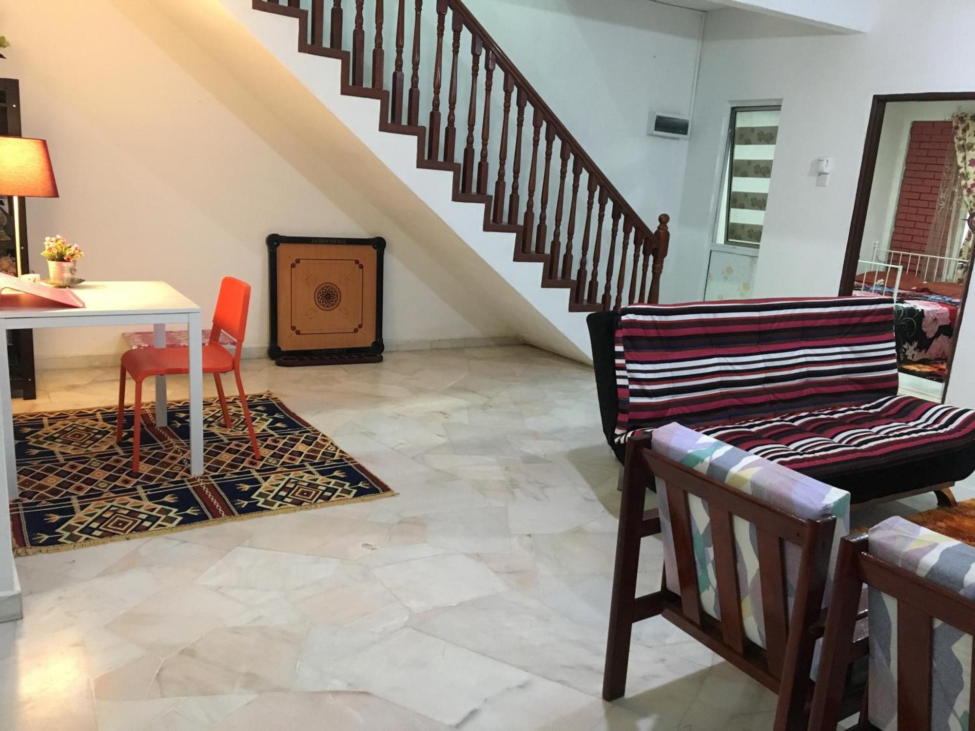 Rb Double Storey Bandar Tasik Selatan Homestay Куала-Лумпур Екстер'єр фото